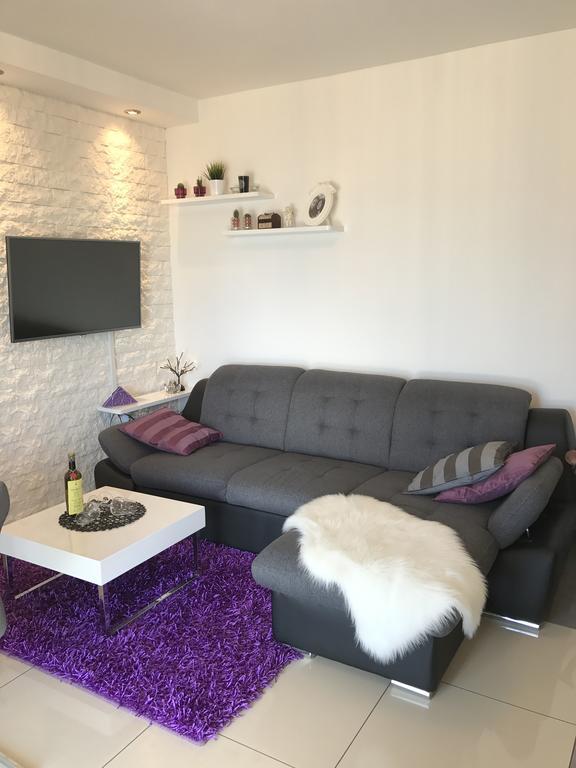 Apartment Sanja セニ エクステリア 写真