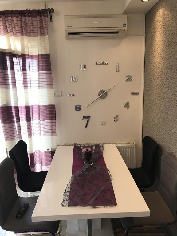 Apartment Sanja セニ エクステリア 写真