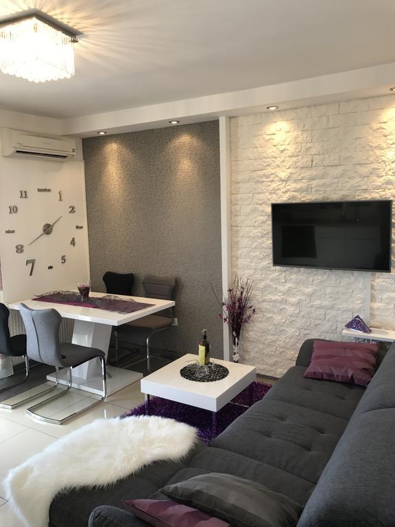 Apartment Sanja セニ エクステリア 写真